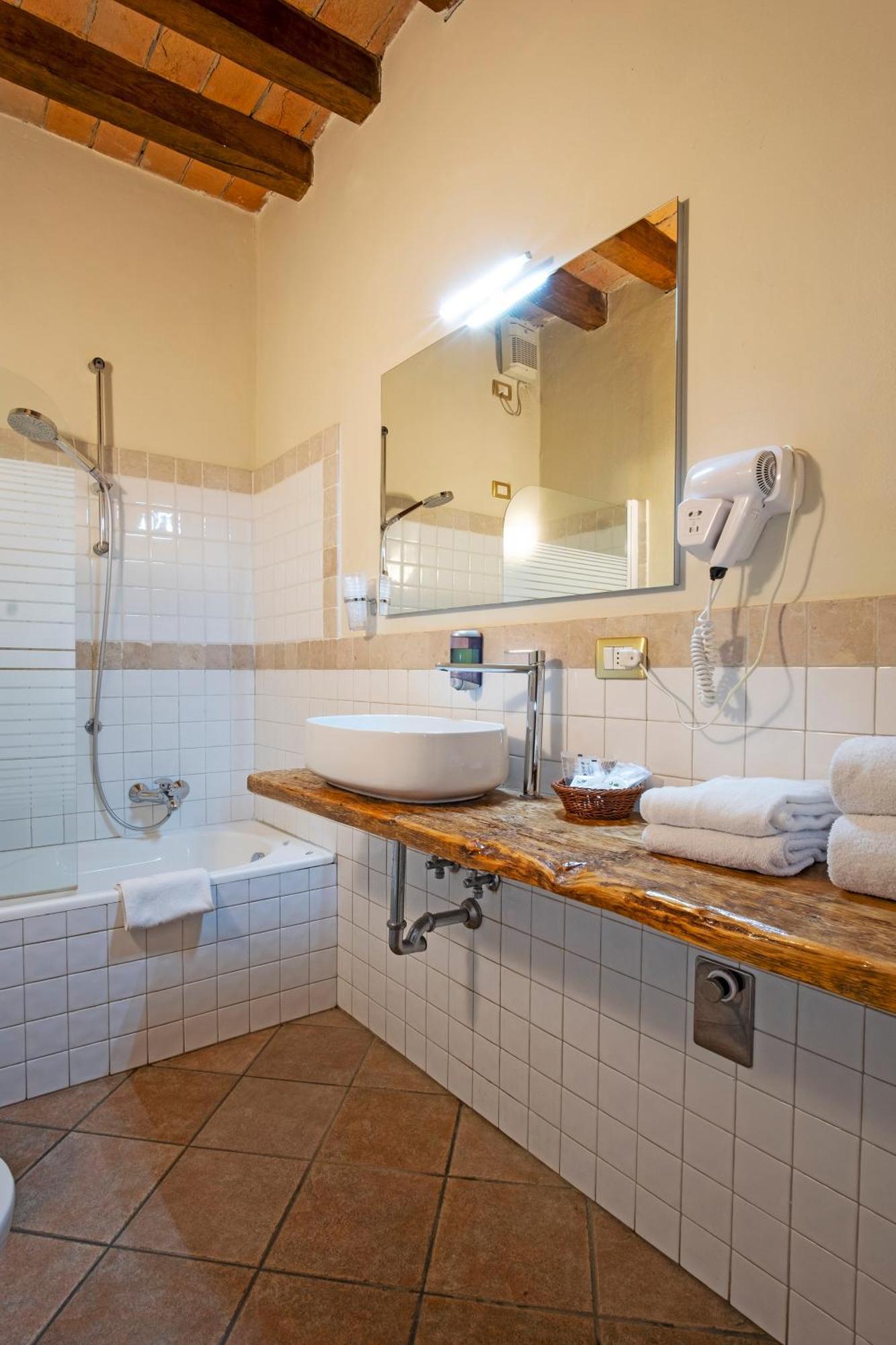 Il Cortiletto Hotel Пиаченца Екстериор снимка