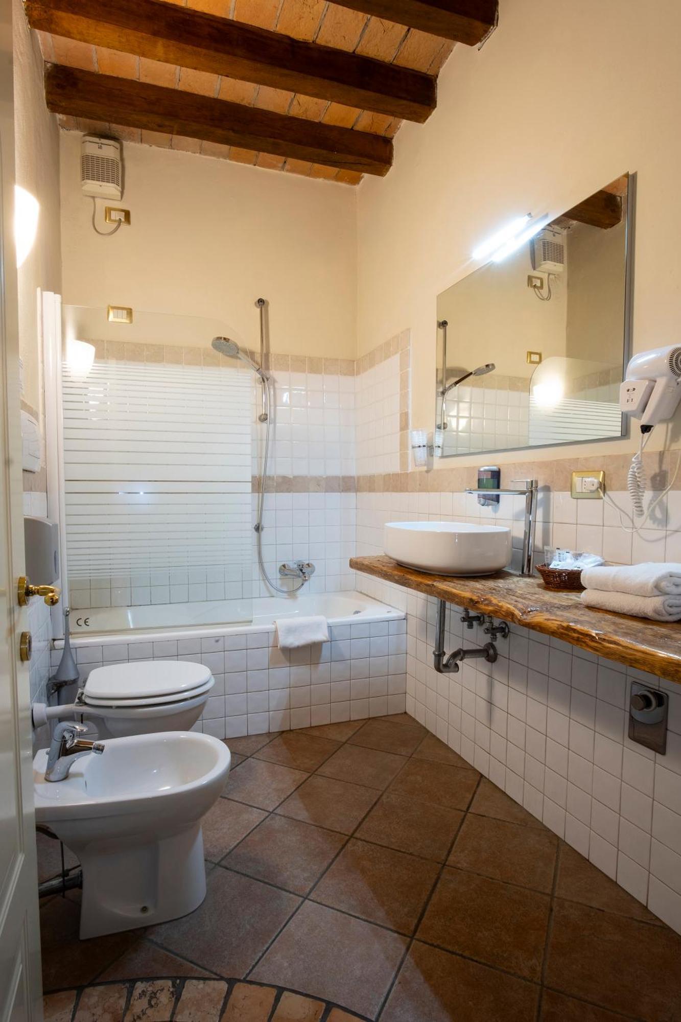 Il Cortiletto Hotel Пиаченца Екстериор снимка